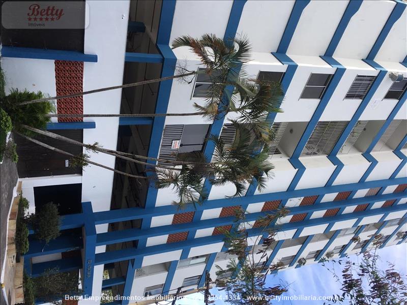 Apartamento para Alugar no Comercial em Resende