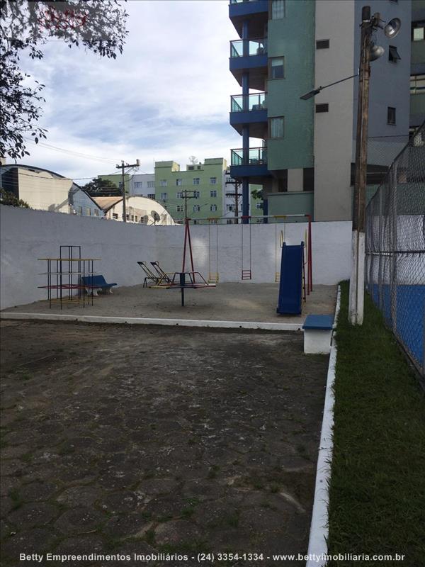 Apartamento para Alugar no Comercial em Resende