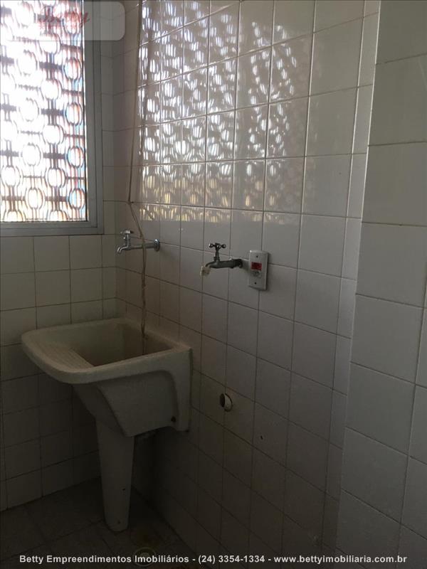 Apartamento para Alugar no Comercial em Resende