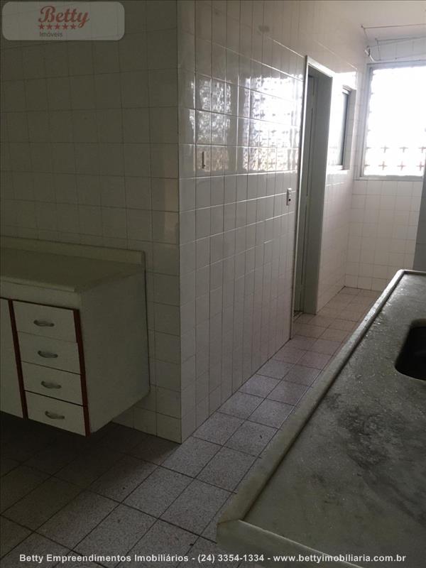 Apartamento para Alugar no Comercial em Resende