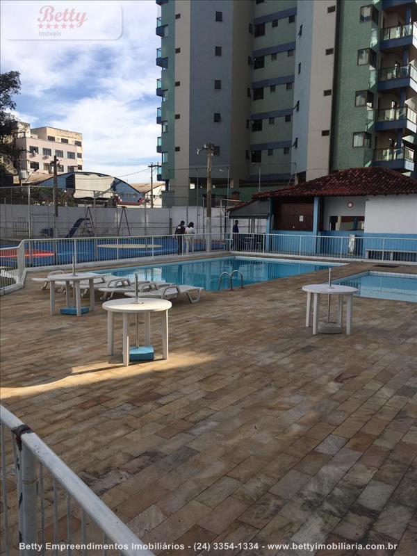Apartamento para Alugar no Comercial em Resende