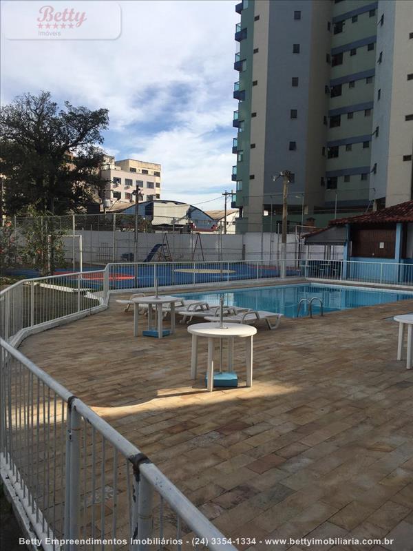 Apartamento para Alugar no Comercial em Resende
