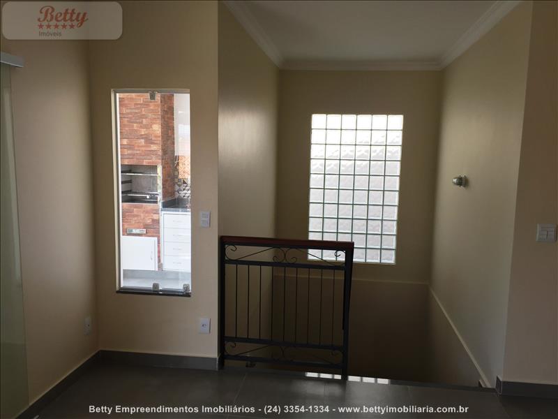 Casa para Alugar no Morada da Colina I II III em Resende