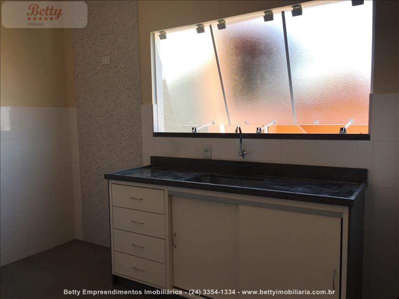 Casa para Alugar no Morada da Colina I II III em Resende