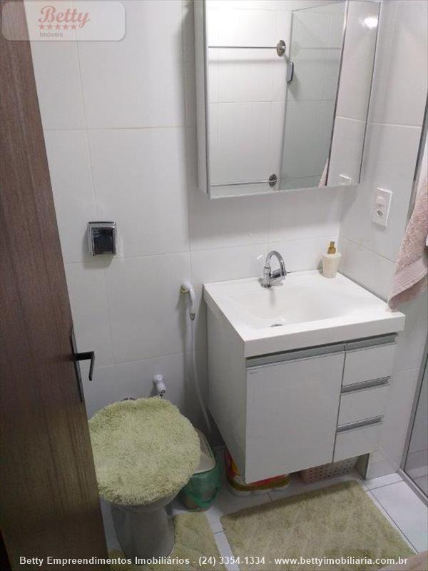 Apartamento a Venda no Comercial em Resende
