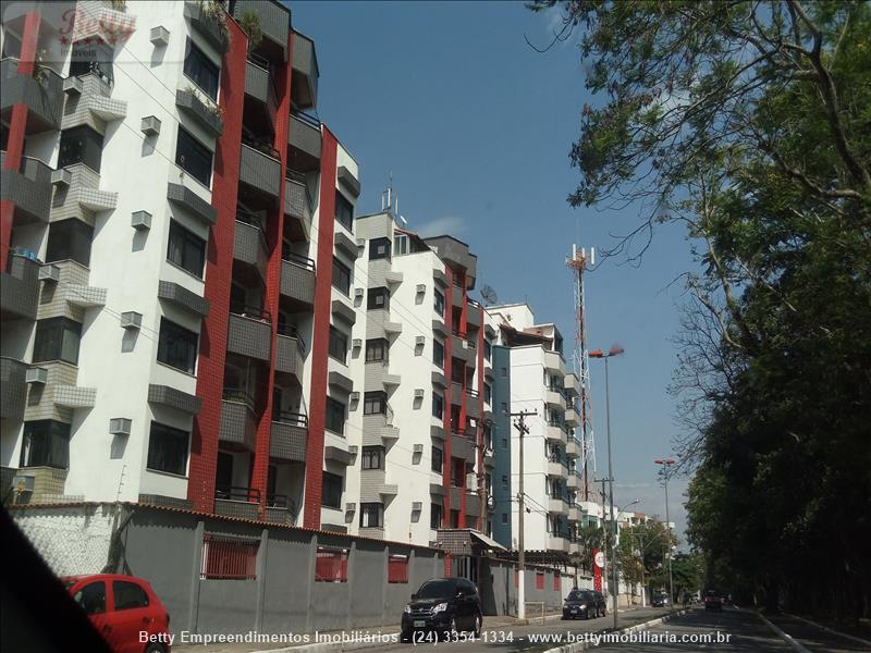 Apartamento a Venda no Comercial em Resende
