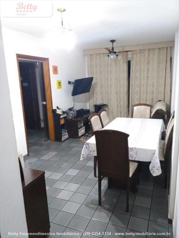 Apartamento a Venda no Comercial em Resende