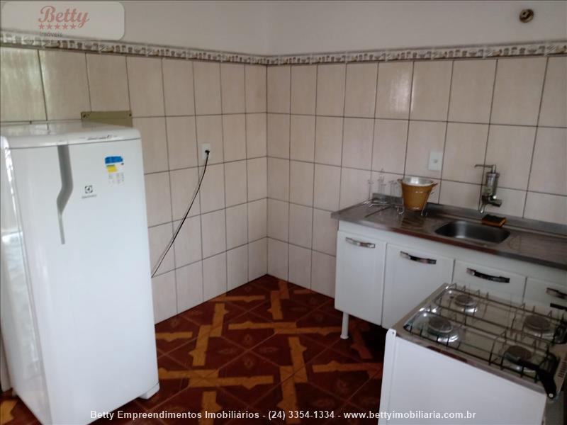 Casa para Alugar no Vila Verde em Resende
