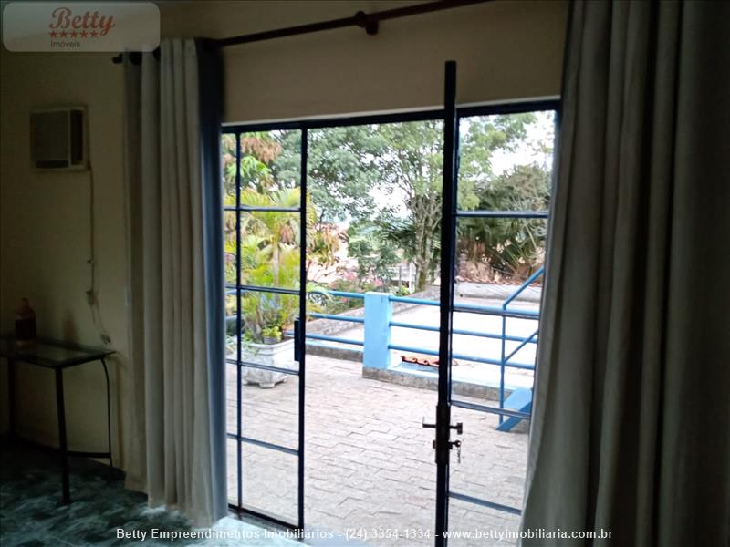 Casa para Alugar no Vila Verde em Resende