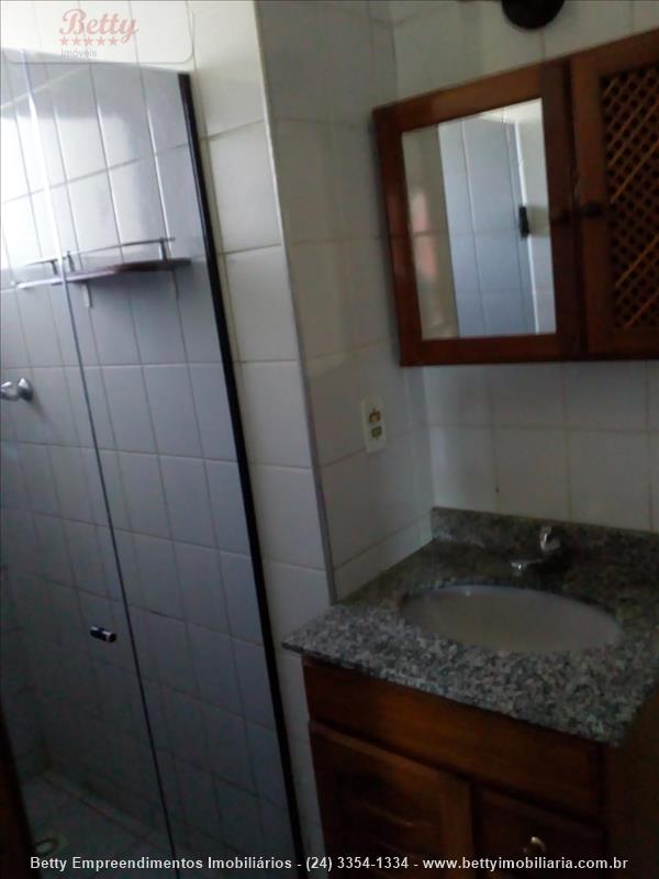Apartamento a Venda no Comercial em Resende