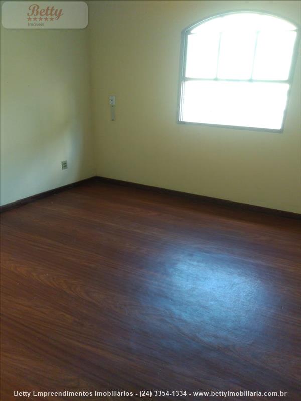 Casa para Alugar no Vila Moderna em Resende