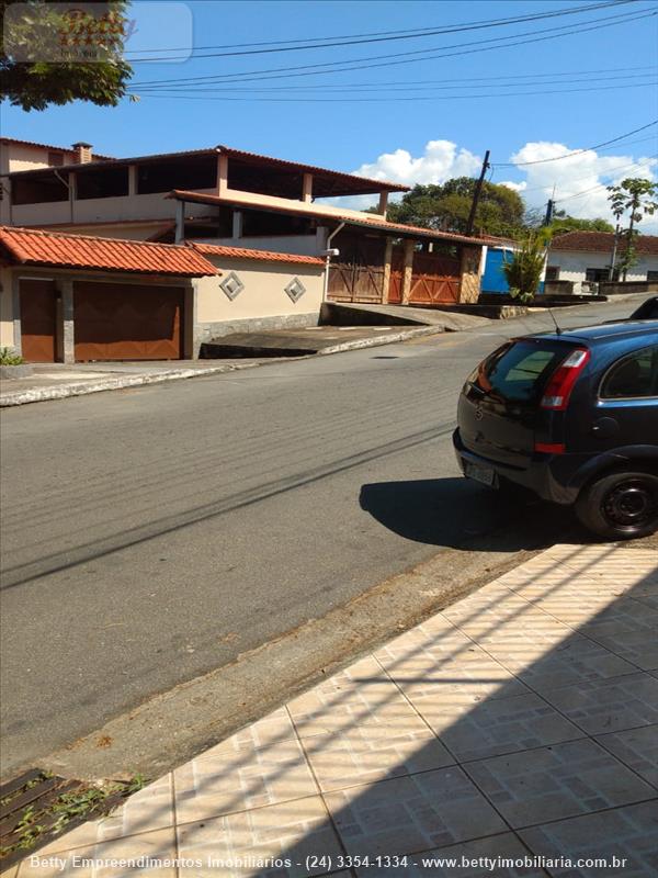 Casa para Alugar no Paraíso em Resende