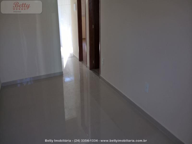 Casa a Venda no Morada do Contorno em Resende