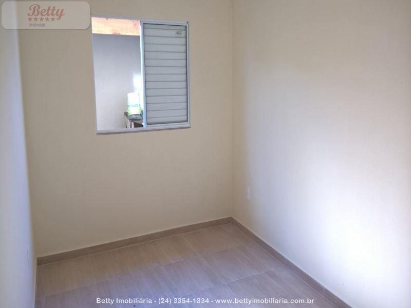Casa a Venda no Morada do Contorno em Resende