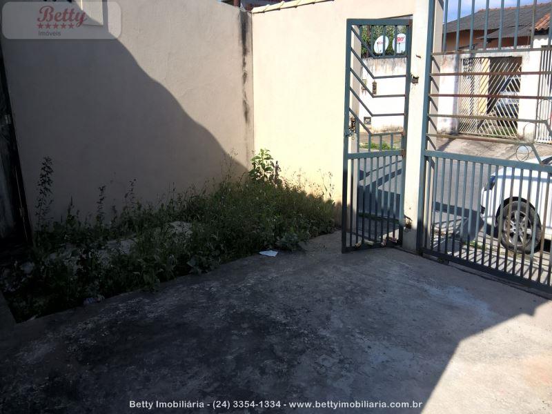 Casa a Venda no Morada do Contorno em Resende