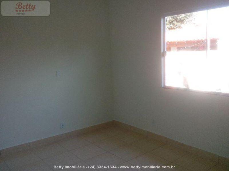 Casa a Venda no Jardim do Sol em Resende