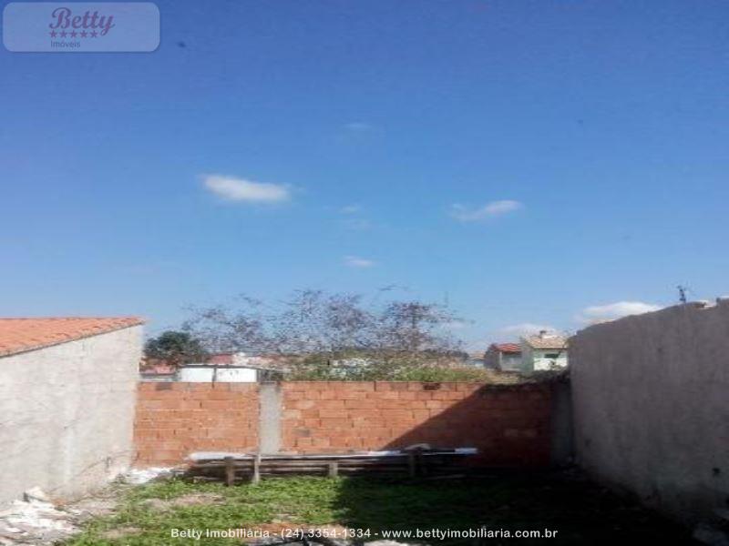 Casa a Venda no Jardim do Sol em Resende