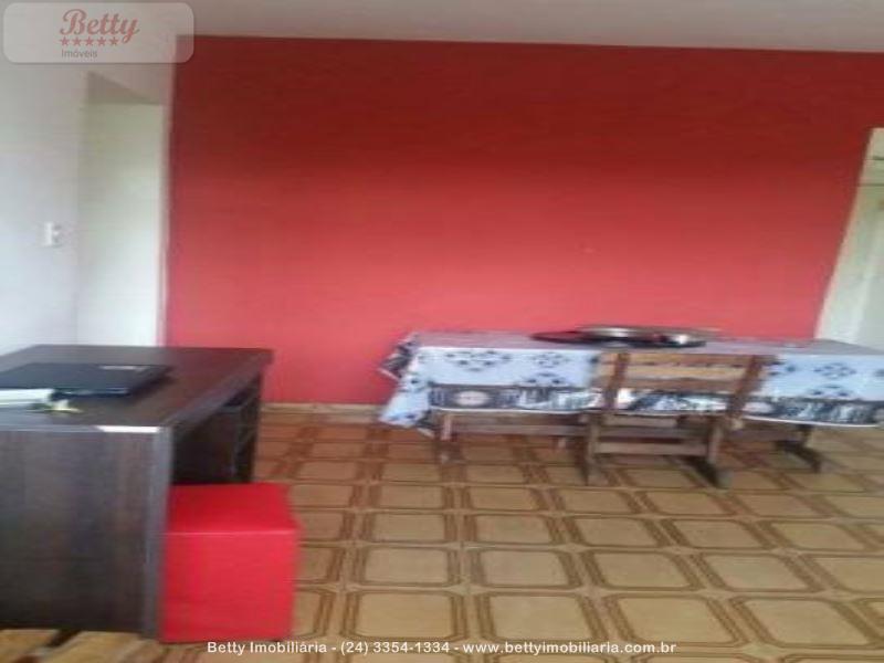 Apartamento a Venda no Comercial em Resende