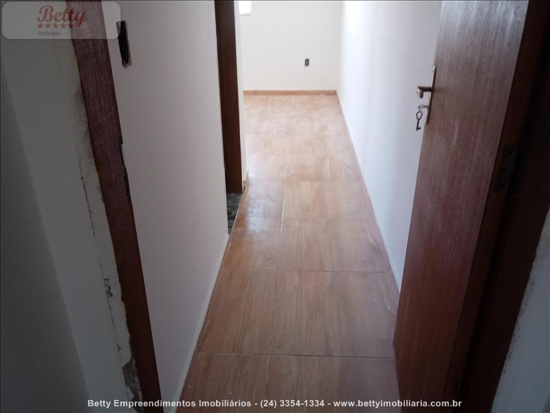 Casa a Venda no Morada da Montanha em Resende