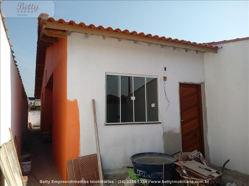 Casa a Venda no Morada da Montanha em Resende