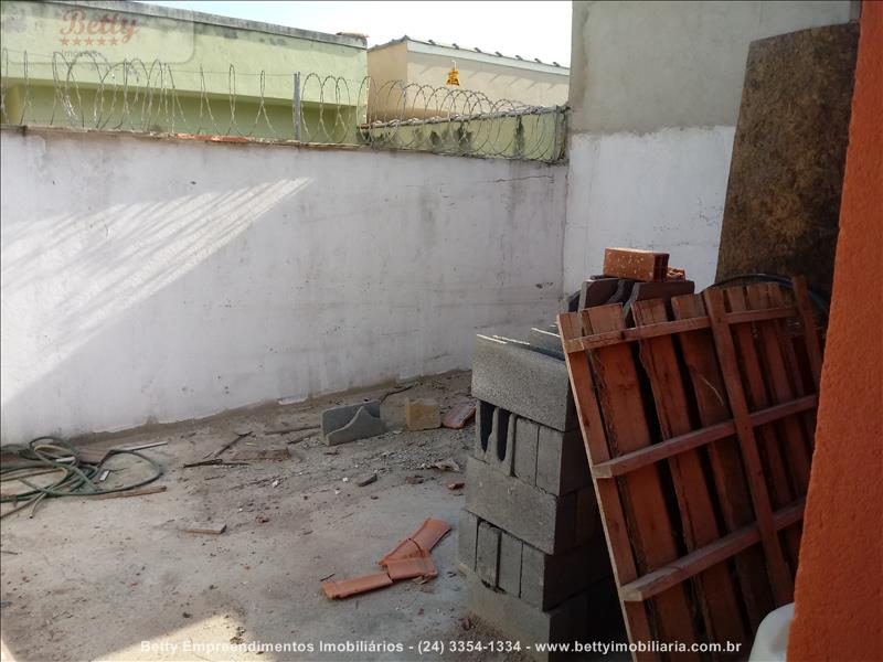 Casa a Venda no Morada da Montanha em Resende