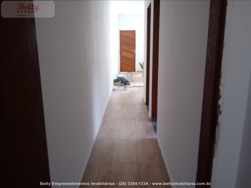 Casa a Venda no Morada da Montanha em Resende